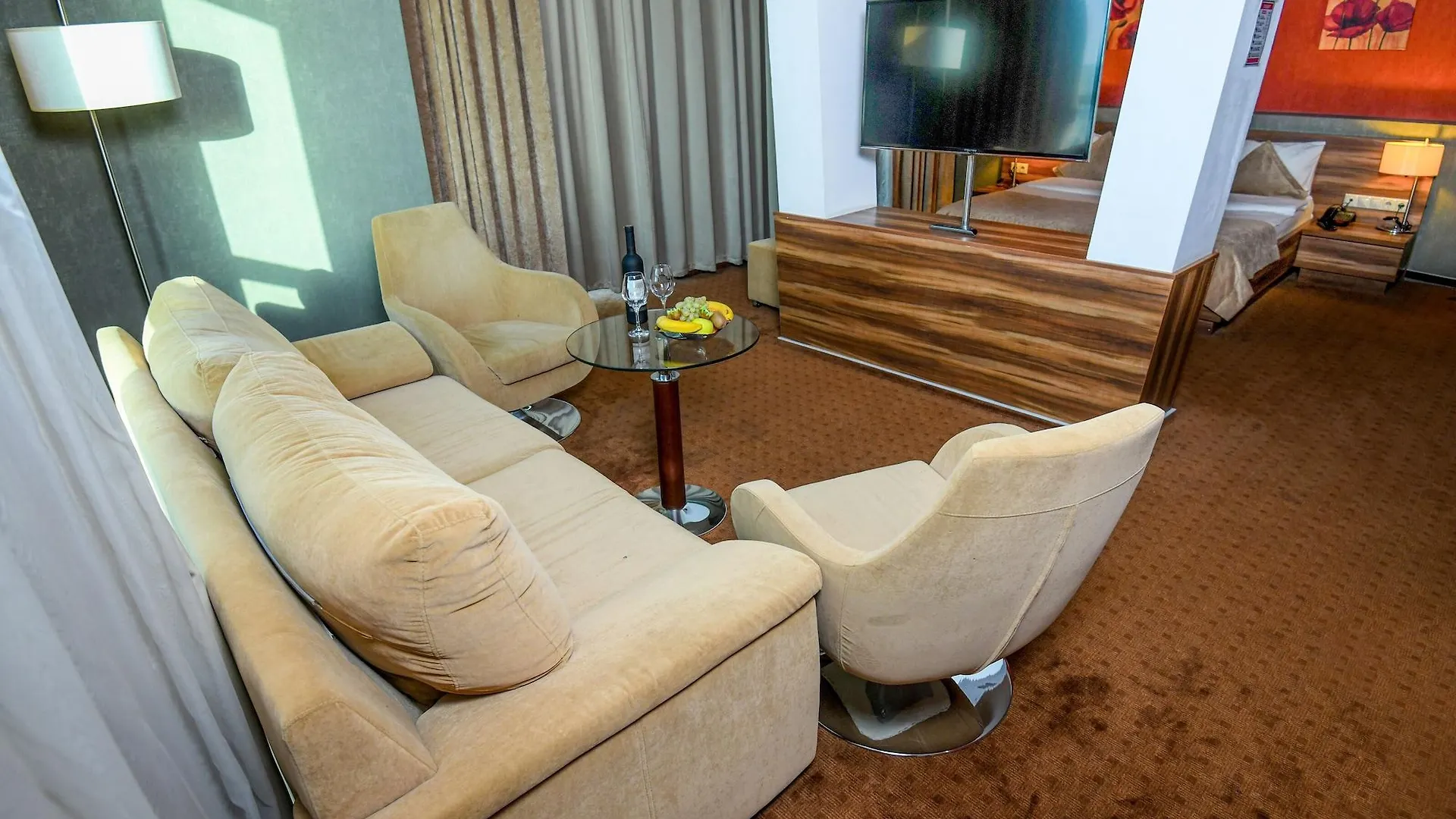 Avenue Hotel Baku